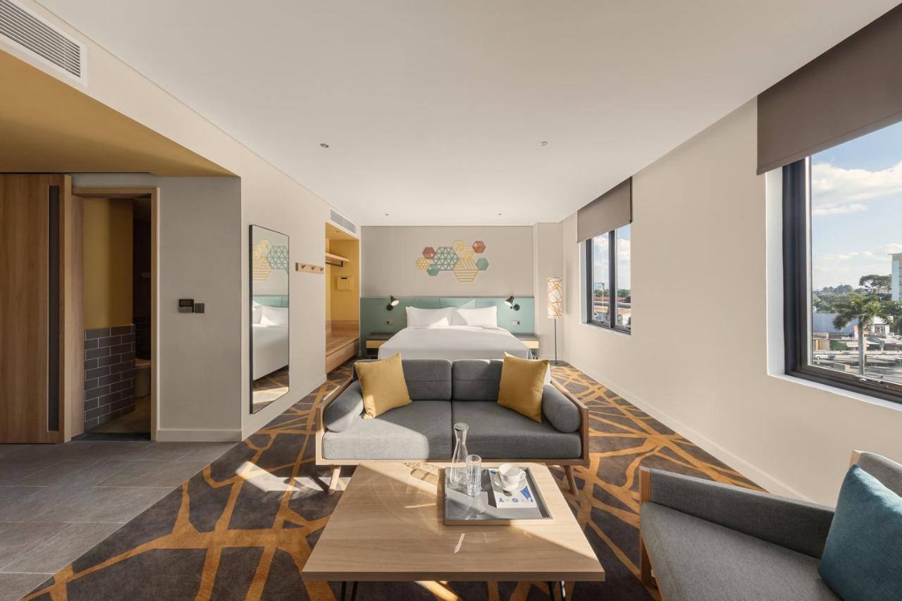 Hiive By Fusion Binh Duong - Vsip 1 Hotel Thuan An Exterior foto