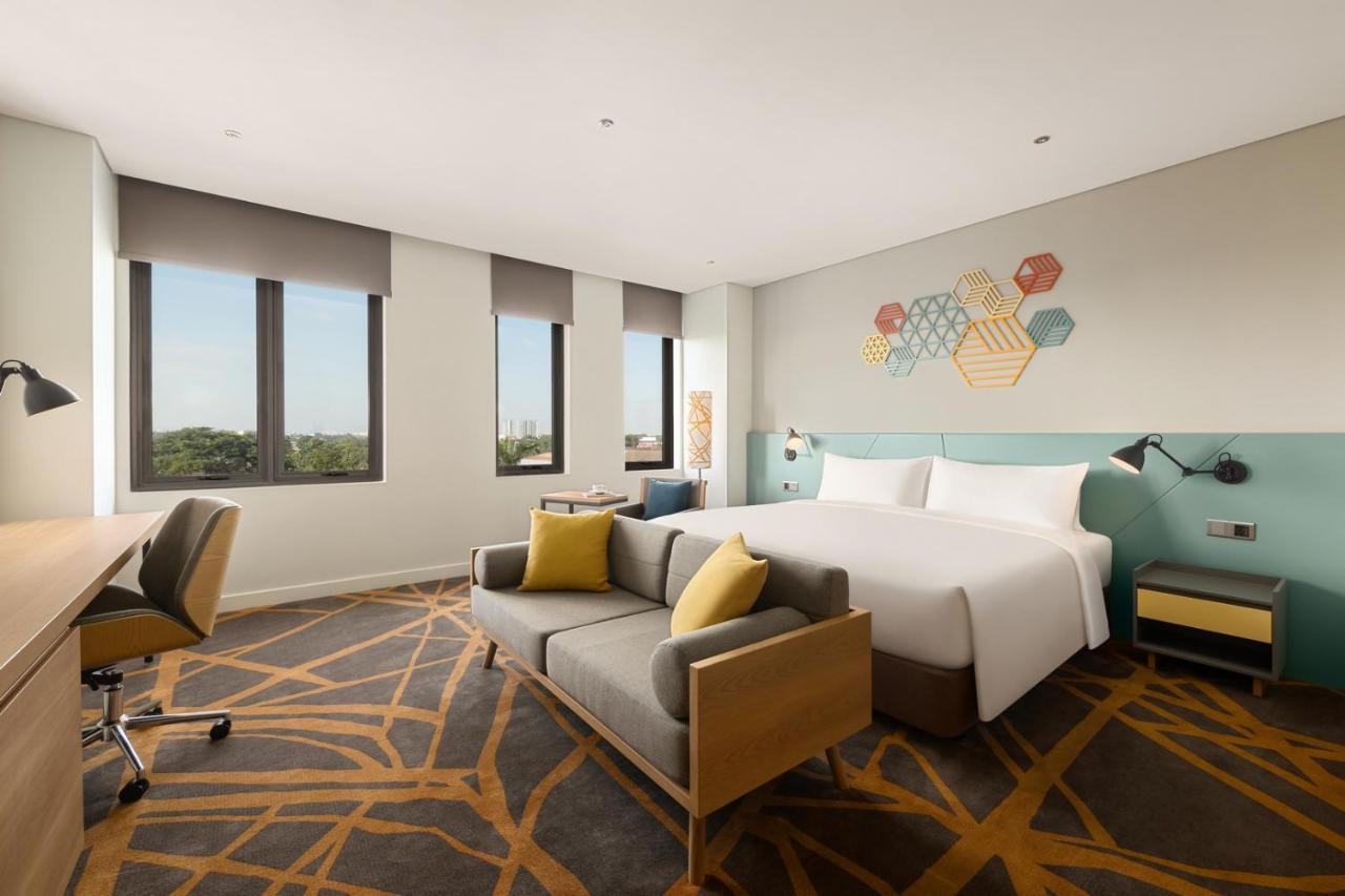 Hiive By Fusion Binh Duong - Vsip 1 Hotel Thuan An Exterior foto